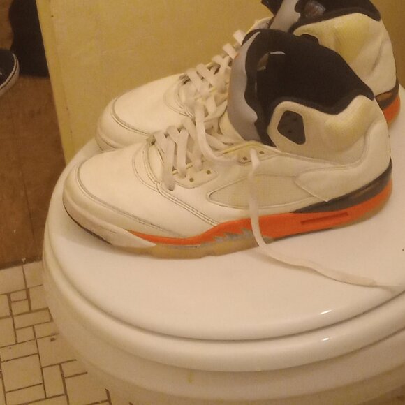 Jordan 5's for sell